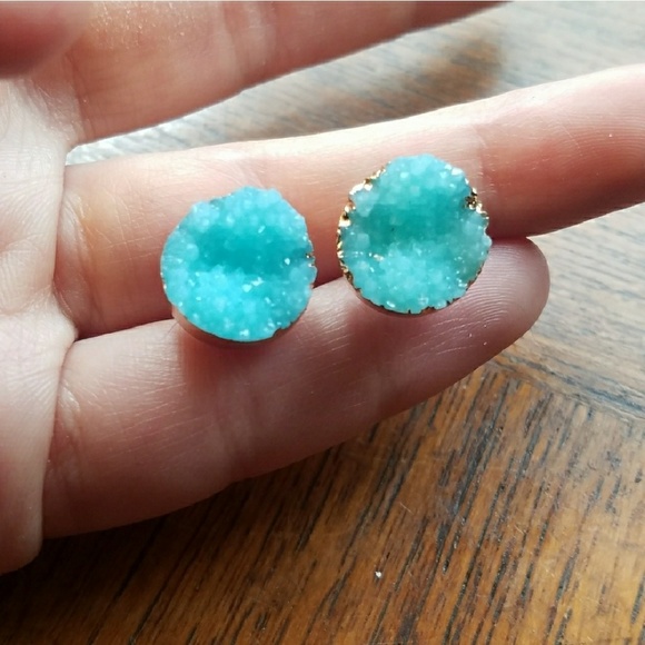 NWOT Light Blue Gold Plated Druzy Studs - Picture 3 of 8